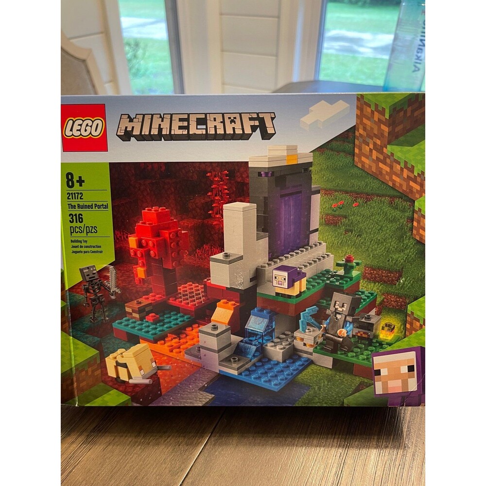LEGO Set 21172: Minecraft The Ruined Portal 100% Complete with Manual